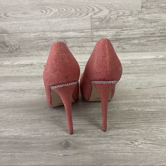 Customized Barbie Alba Pink sparkly Pumps - Picture 3 of 7
